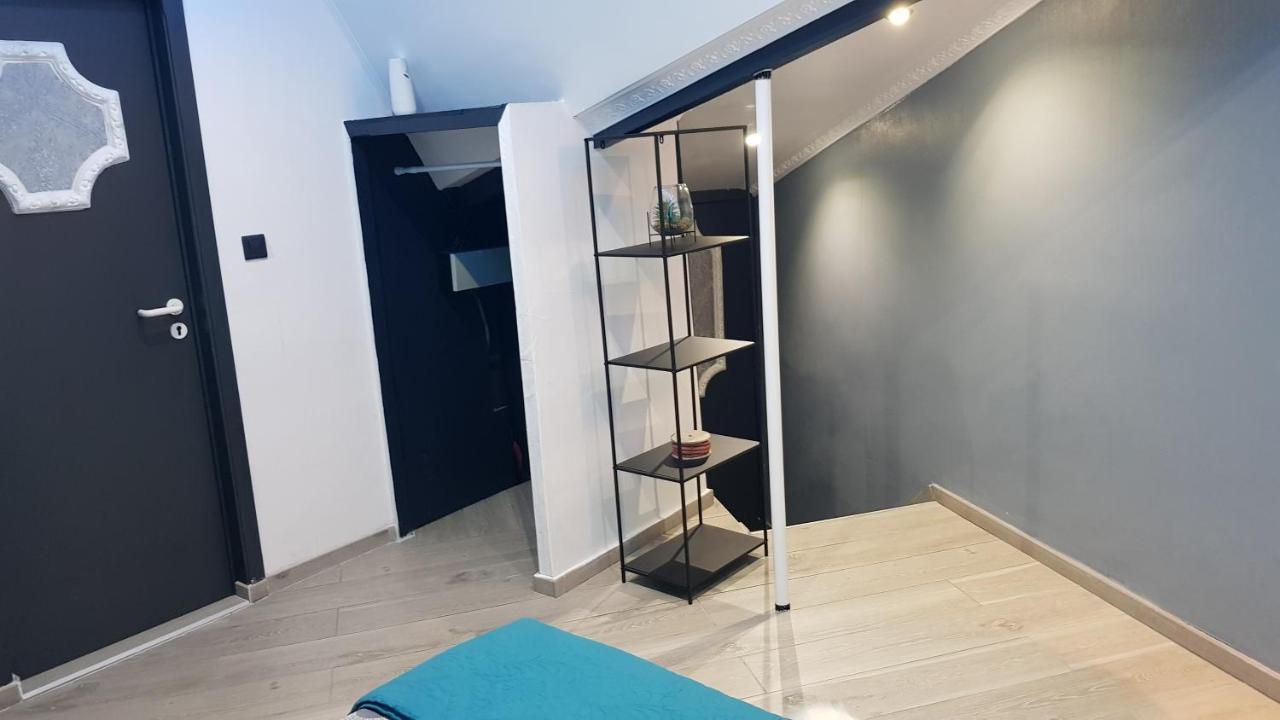 Apartmán Le Petit Luxembourg Montignies-sur-Sambre Exteriér fotografie
