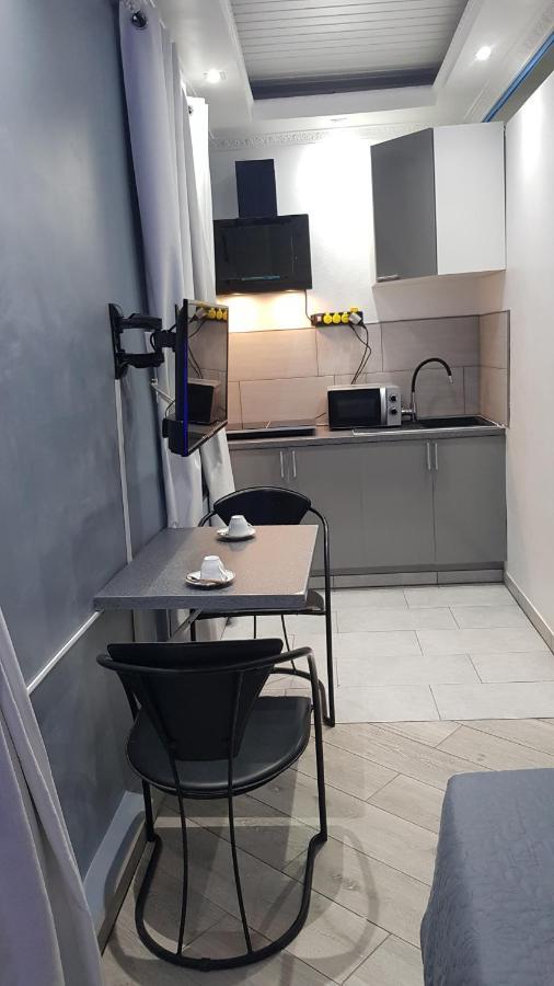 Apartmán Le Petit Luxembourg Montignies-sur-Sambre Exteriér fotografie
