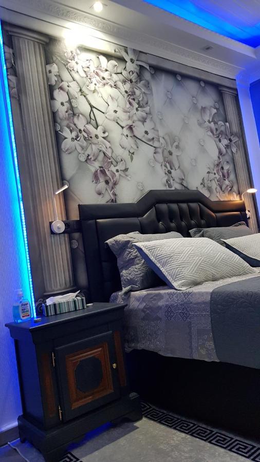 Apartmán Le Petit Luxembourg Montignies-sur-Sambre Exteriér fotografie