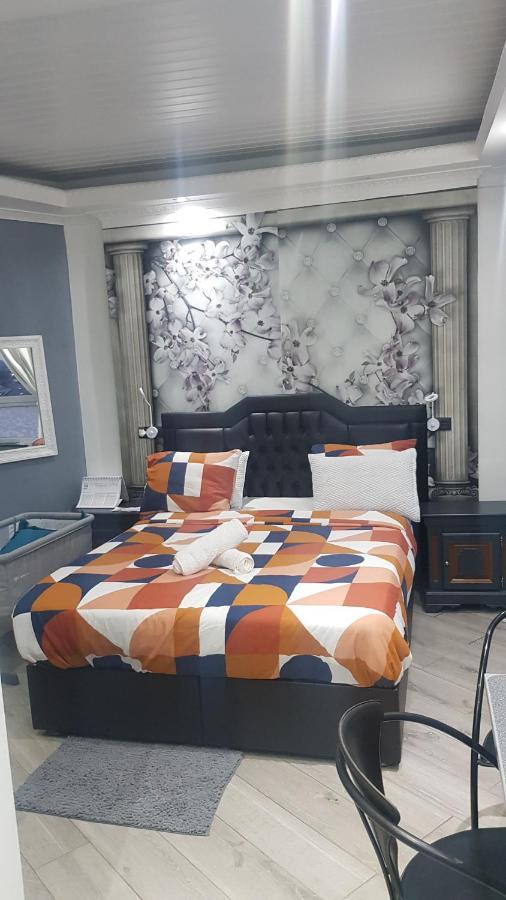 Apartmán Le Petit Luxembourg Montignies-sur-Sambre Exteriér fotografie